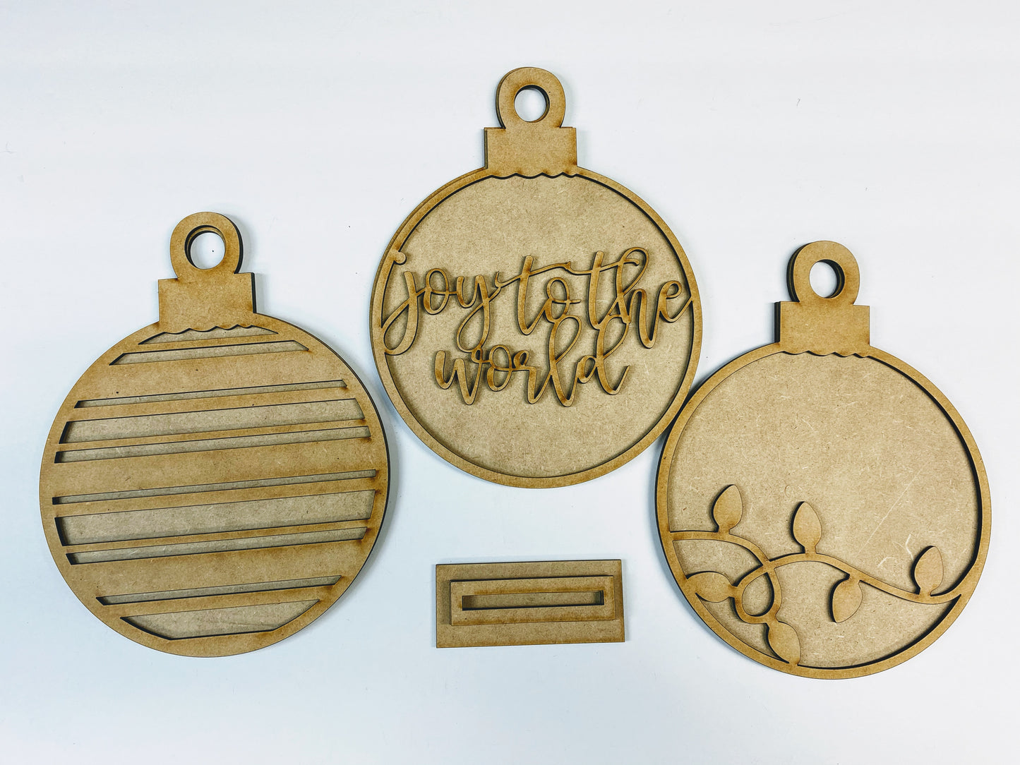 Standing Ornament Set