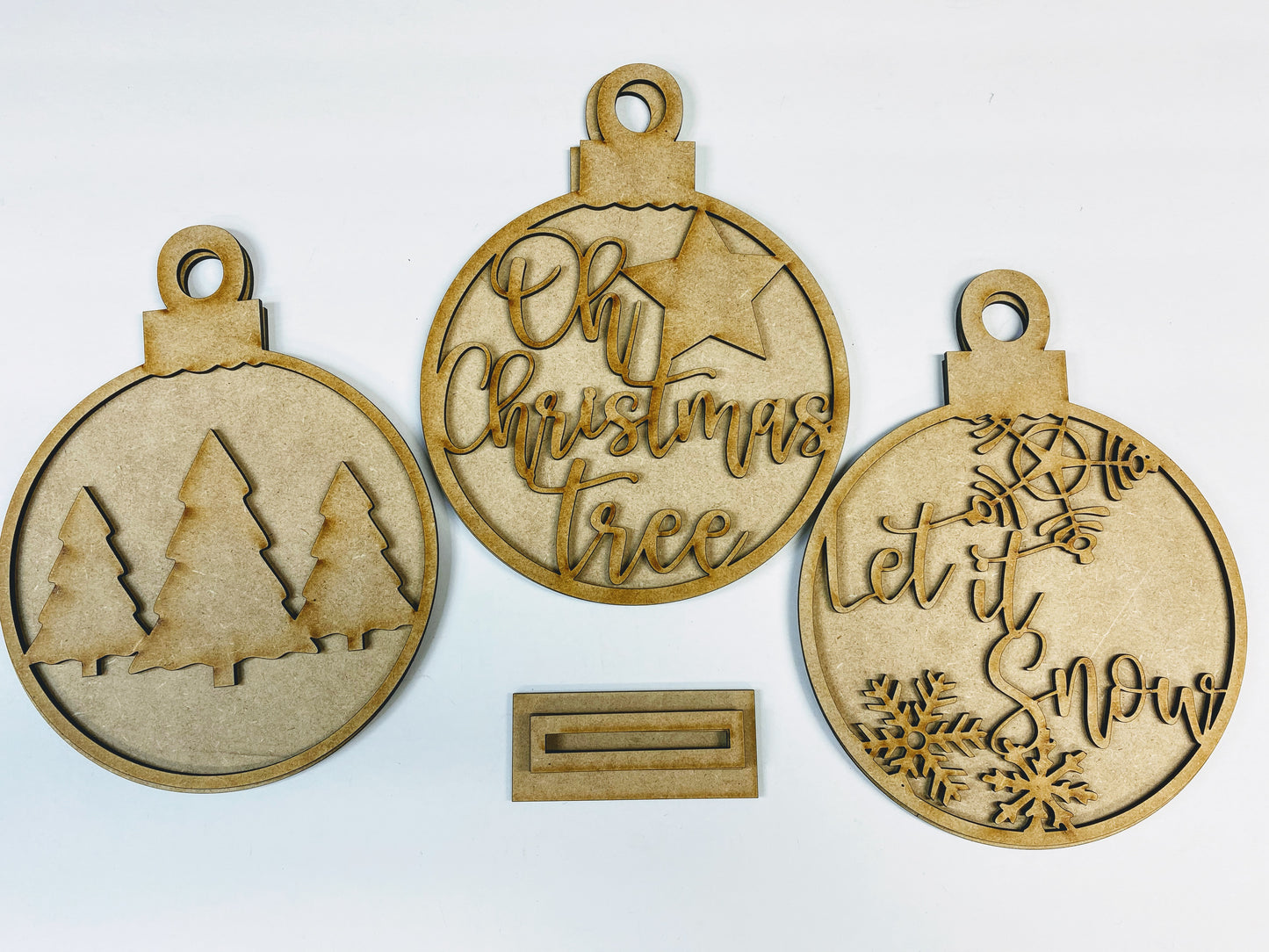 Standing Ornament Set